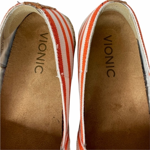 Vionic Valeri Canvas Espadrilles. Size 7 - Picture 4 of 11